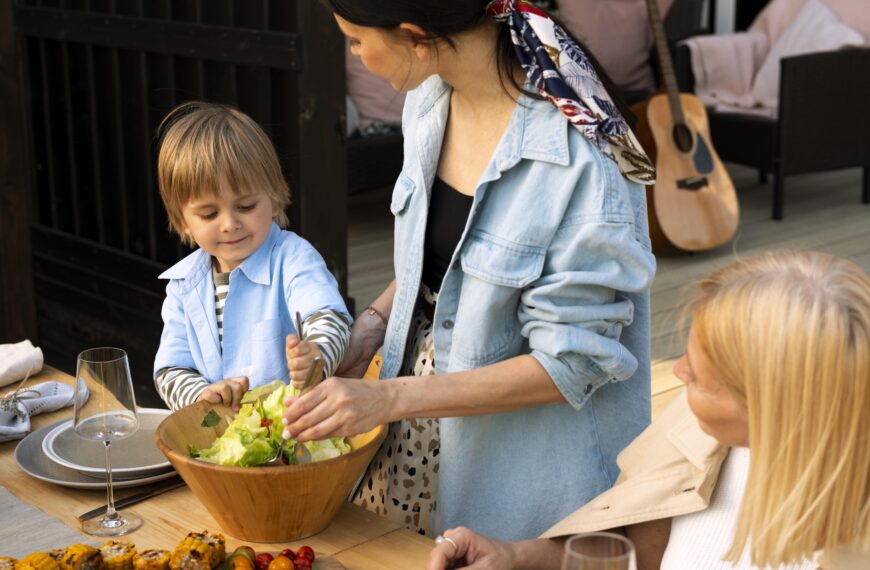 How To Make Family Mealtime More Fun & Meaningful